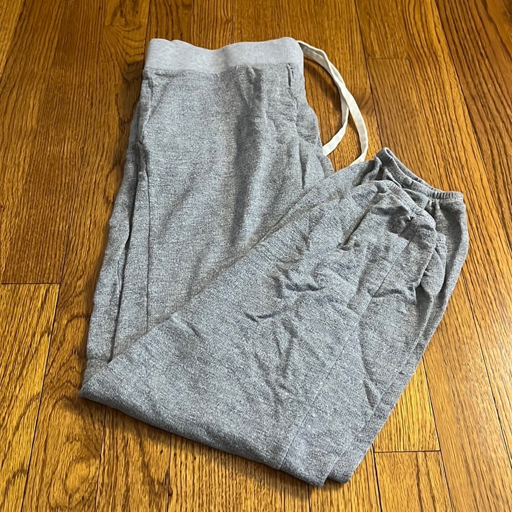 Monrow Woman’s Grey Joggers Size Xs